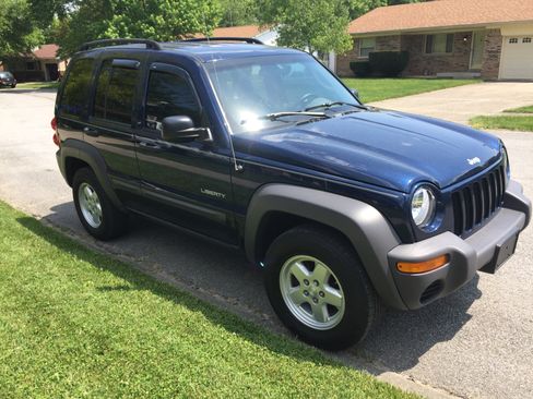 Used 2004 Jeep Liberty Sport w/ PWR Convenience Group image 9