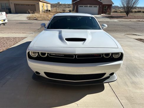 Used 2023 Dodge Challenger R/T image 4