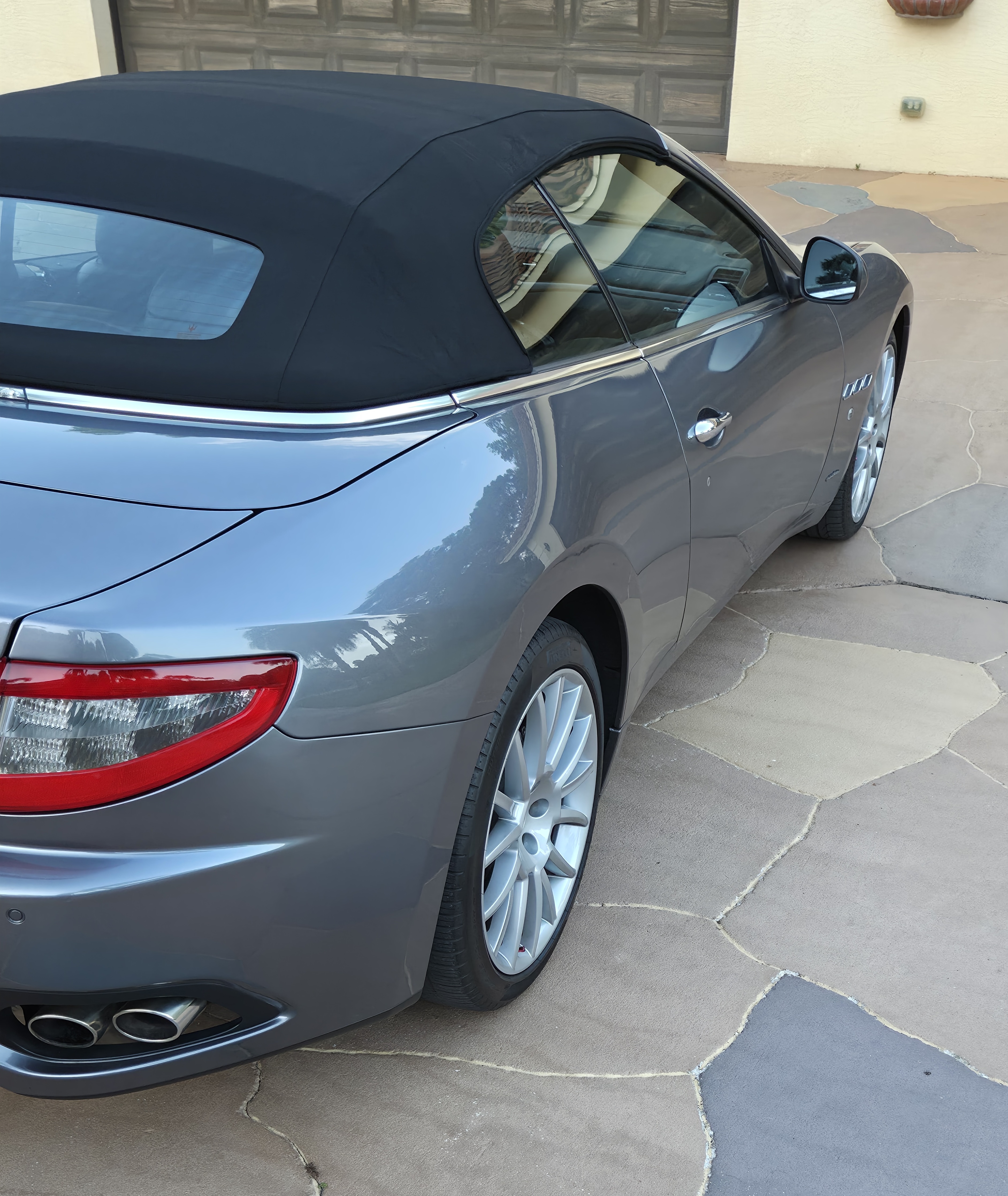 Used 2015 Maserati GranTurismo Convertible RWD image 13