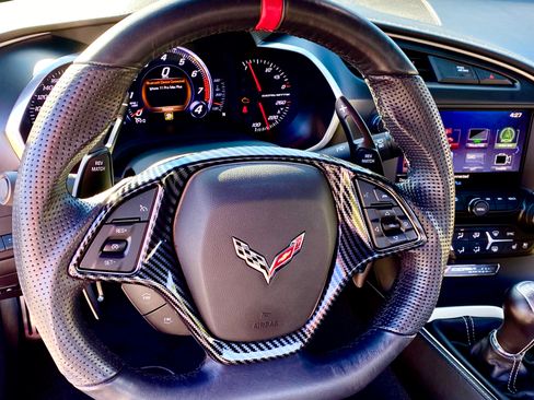 Used 2016 Chevrolet Corvette Stingray Coupe w/ 2LT Preferred Equipment Group image 6