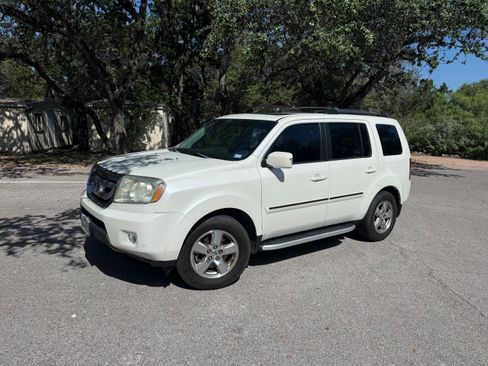 Used 2011 Honda Pilot Touring image 1
