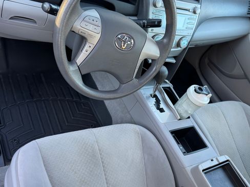 Used 2008 Toyota Camry LE image 6