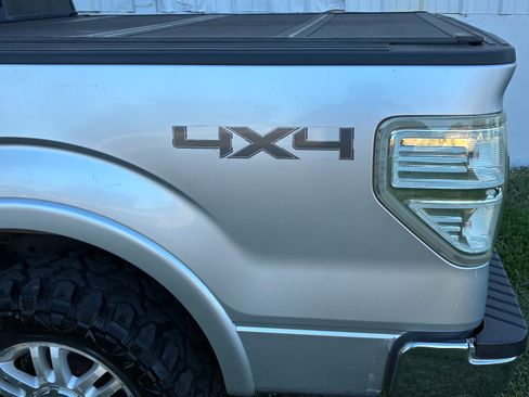 Used 2010 Ford F150 Lariat image 10