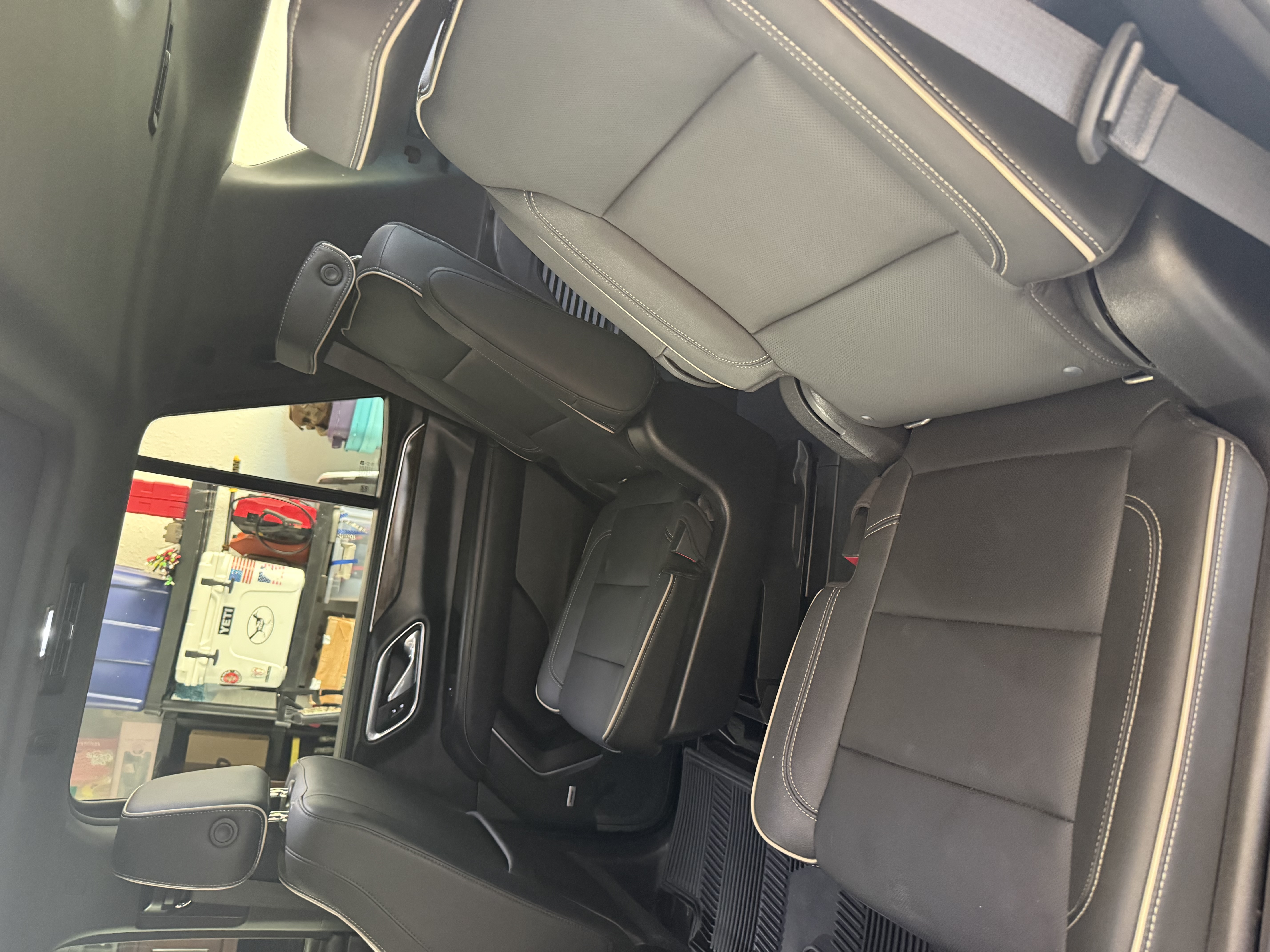 Used 2021 Chevrolet Tahoe Premier w/ Premium Package RWD image 13