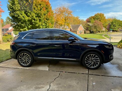 Used 2020 Lincoln Nautilus Reserve image 4