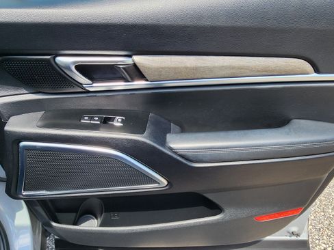 Used 2022 Kia Telluride SX w/ SX Prestige Package image 22