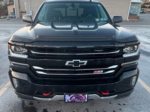 Used 2018 Chevrolet Silverado 1500 LTZ Z71 w/ Redline Edition image 2