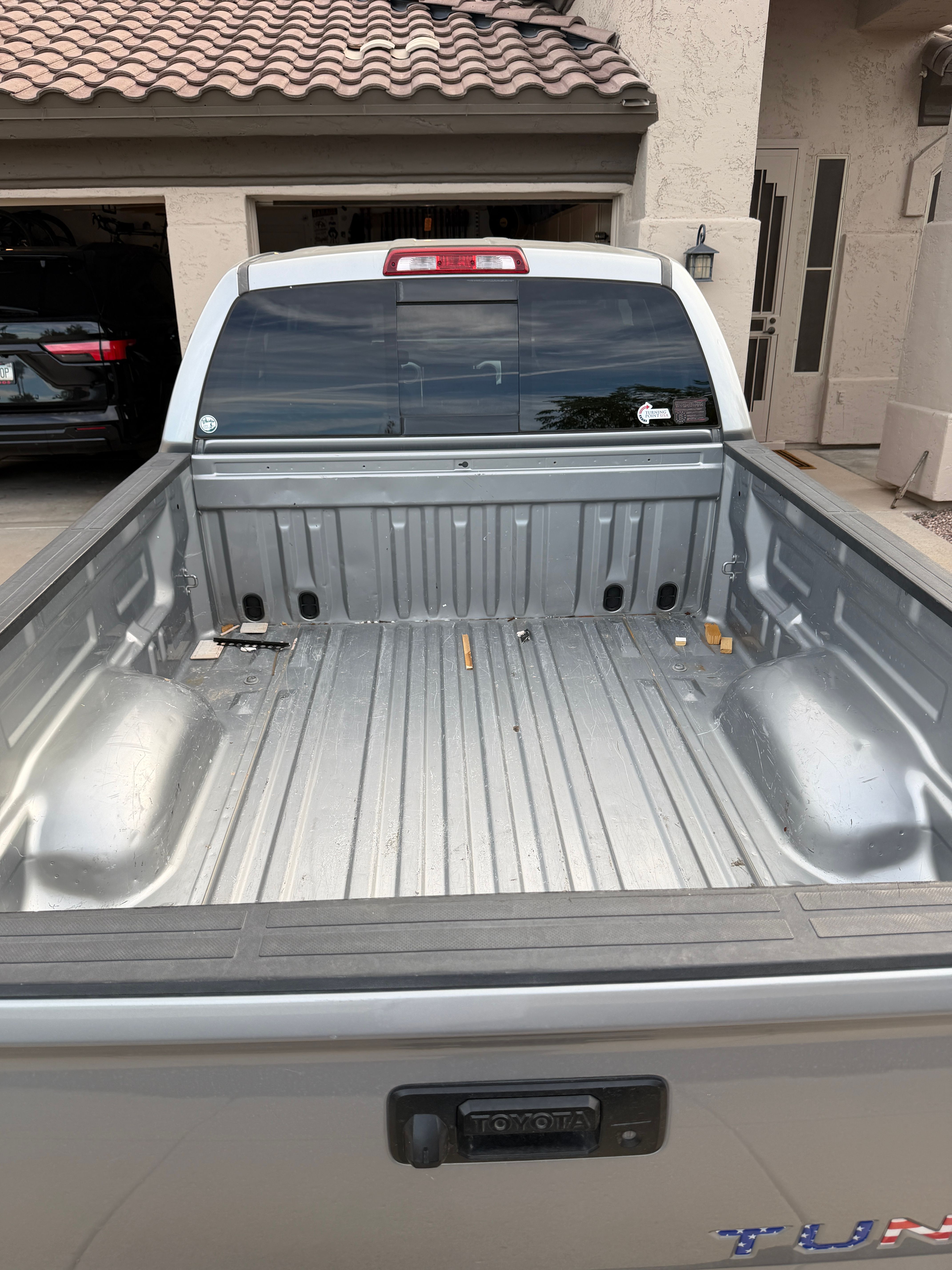 Used 2014 Toyota Tundra SR5 w/ SR5 Upgrade Package RWD image 16