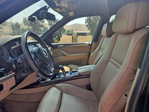 Used 2013 BMW X5 xDrive35i image 8