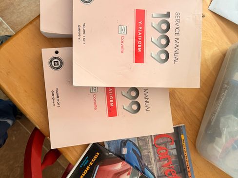 Used 1999 Chevrolet Corvette Coupe w/ Memory Pkg RWD image 32