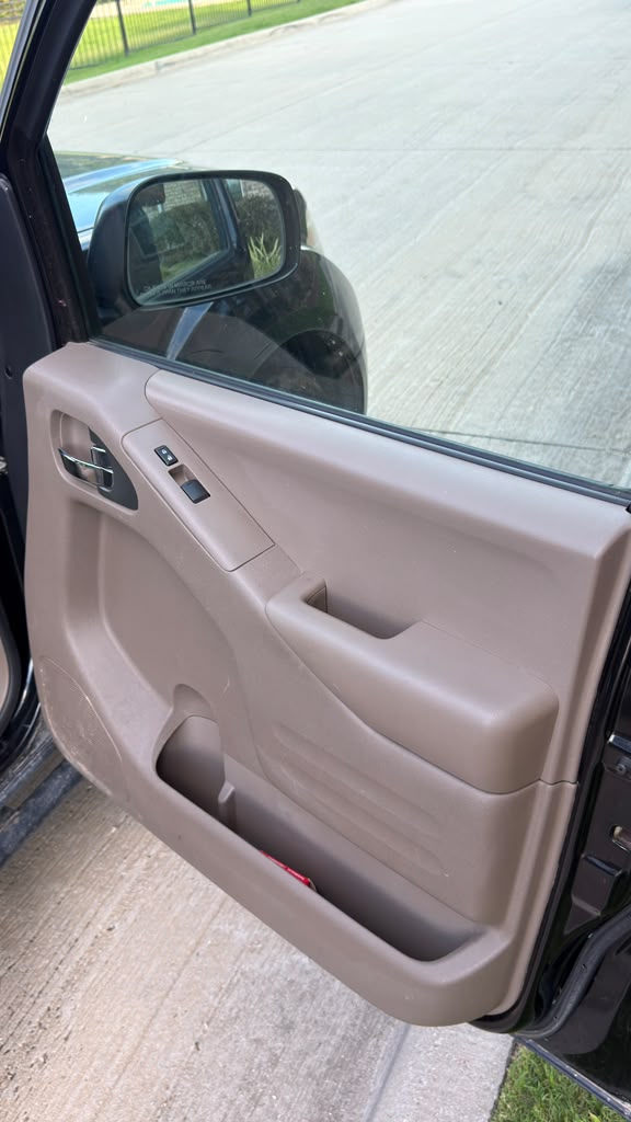 Used 2019 Nissan Frontier SV RWD image 5
