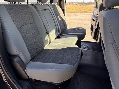 Used 2016 RAM 3500 SLT w/ Luxury Group image 13