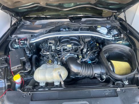 Used 2019 Ford Mustang Bullitt image 10