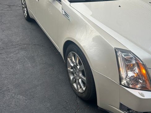 Used 2009 Cadillac CTS 3.6 AWD image 2