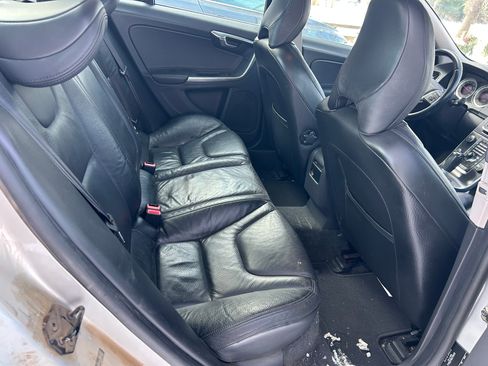 Used 2012 Volvo S60 T5 image 2