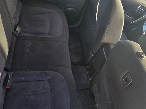 Used 2013 Nissan Rogue S image 10