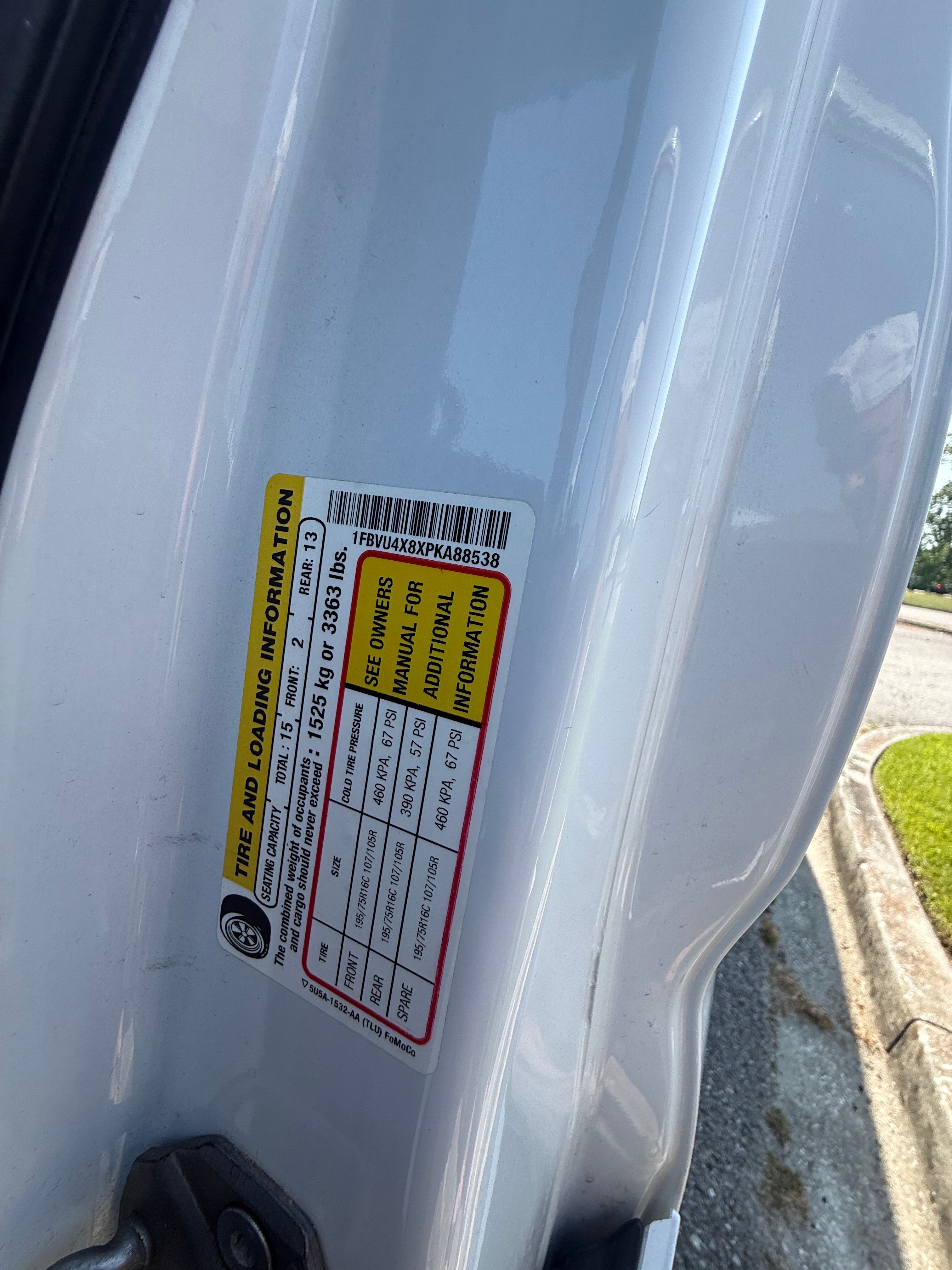 Used 2023 Ford Transit 350 XLT RWD image 11