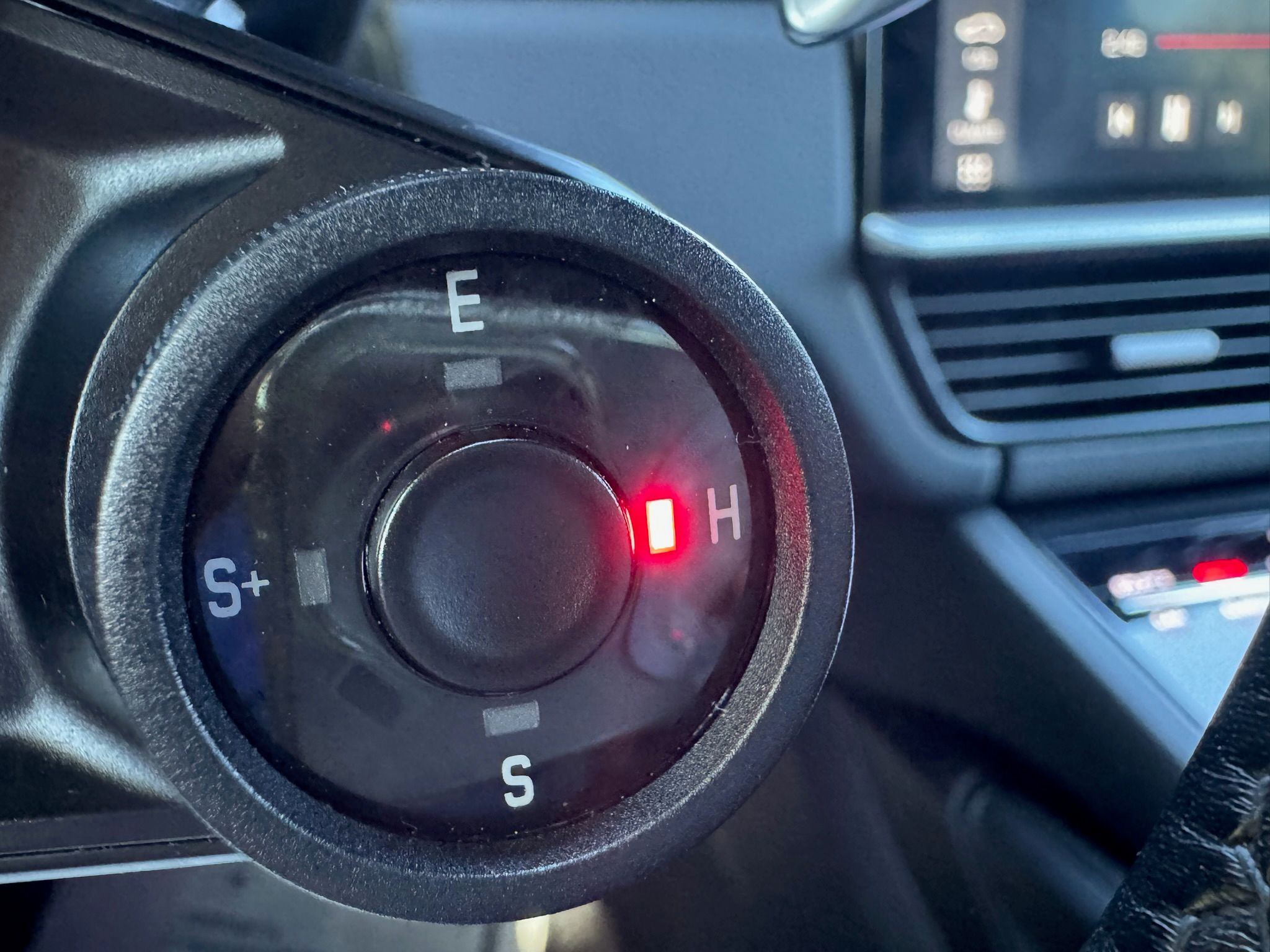 Used 2019 Porsche Cayenne E-Hybrid AWD/4WD image 29