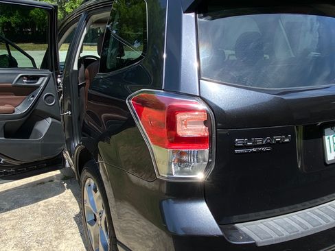 Used 2018 Subaru Forester 2.5i Touring w/ Popular Package #2 image 29