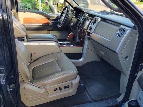 Used 2010 Ford F150 Lariat RWD image 5