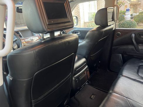 Used 2015 INFINITI QX80 Sport Utility 4D w/ 22" Wheel Package image 15