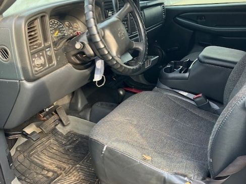 Used 2000 Chevrolet Silverado 1500 4x4 Regular Cab w/ Firm Ride Suspension Pkg image 8