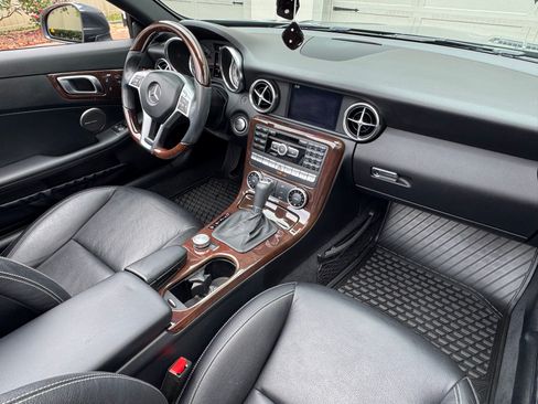 Used 2013 Mercedes-Benz SLK 350 image 13