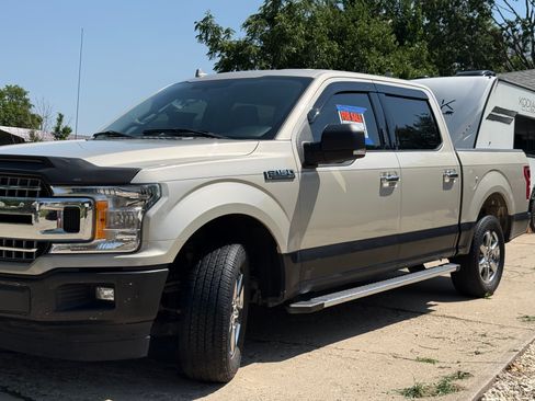 Used 2018 Ford F150 XLT w/ Equipment Group 302A Luxury RWD image 11