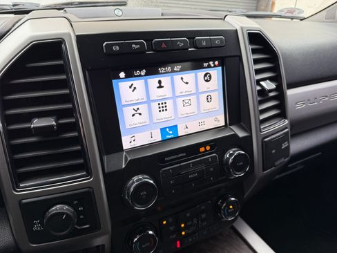 Used 2019 Ford F350 Lariat w/ Lariat Ultimate Package image 6