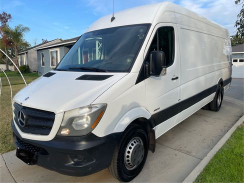Used 2016 Mercedes-Benz Sprinter 3500 image 10