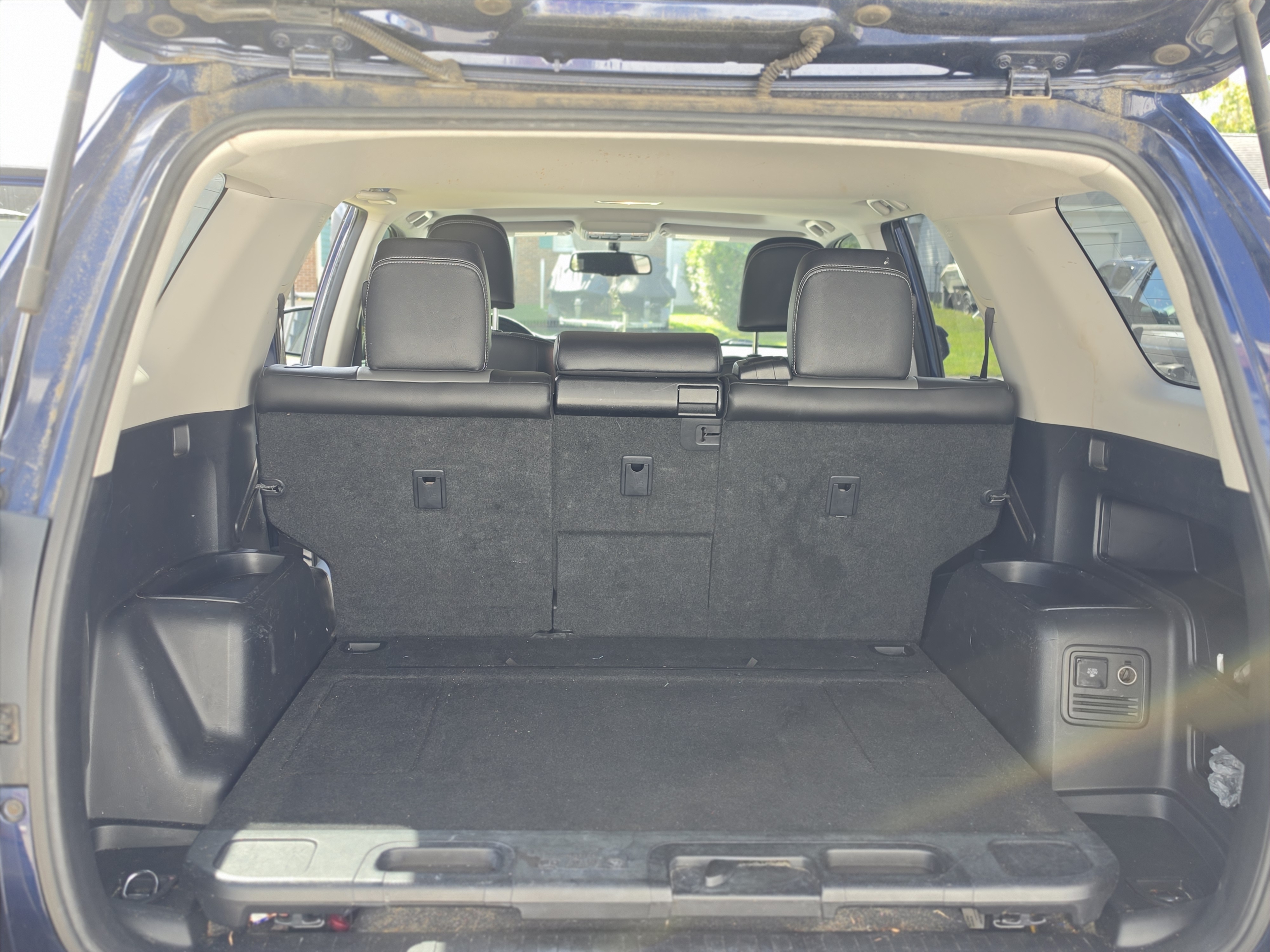 Used 2016 Toyota 4Runner SR5 Premium RWD image 13