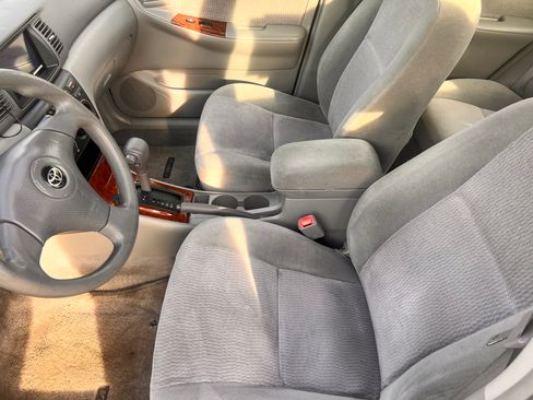 Used 2006 Toyota Corolla CE image 16