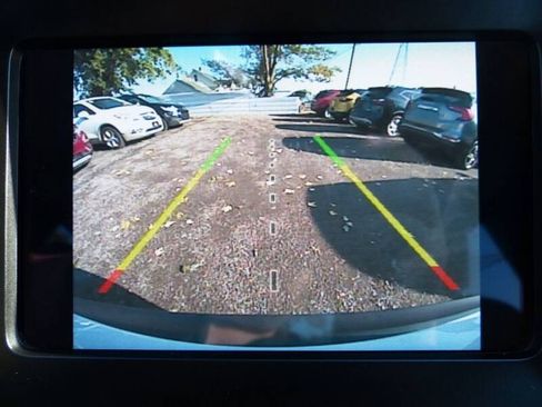 Used 2020 Jeep Cherokee Latitude Lux w/ Quick Order Package 26H Lux image 9