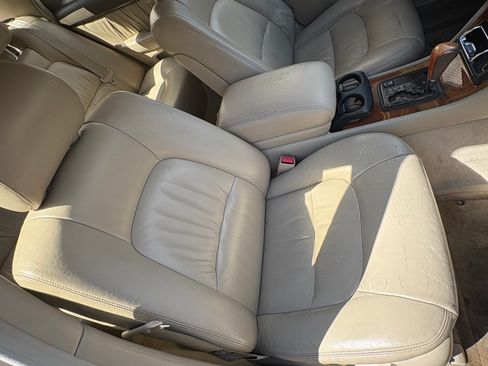 Used 1999 Lexus LS 400 image 15