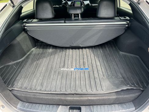 Used 2022 Toyota Prius Prime XLE FWD image 10