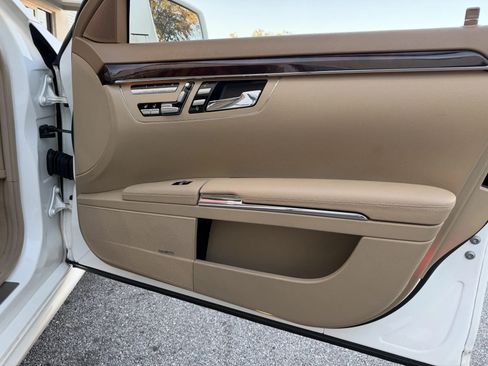 Used 2011 Mercedes-Benz S 550 image 24