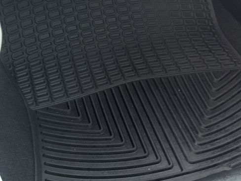 Used 2024 Toyota Corolla LE image 19