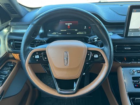 Used 2023 Lincoln Aviator Black Label w/ Dynamic Handling Package image 16