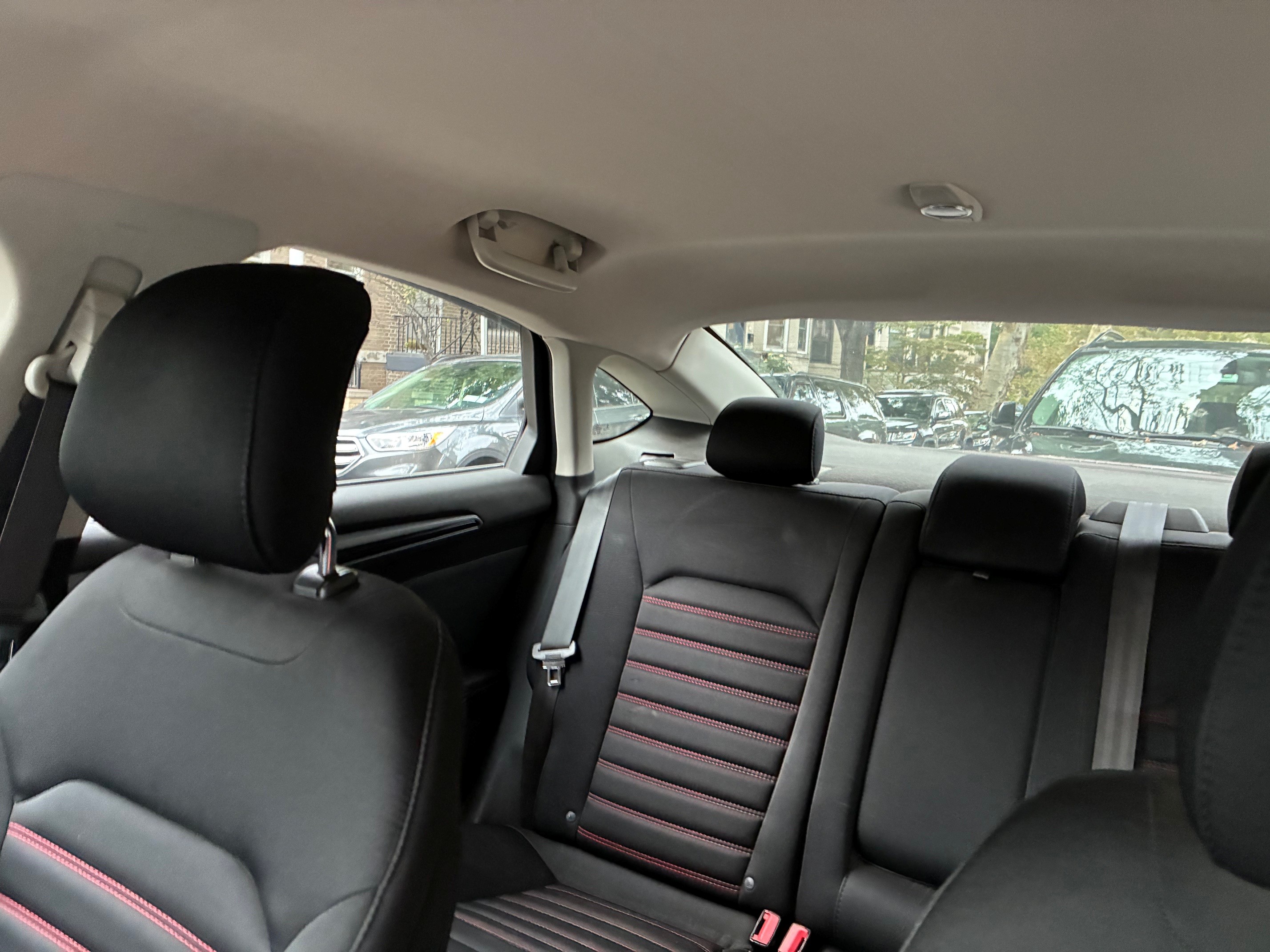 Used 2013 Ford Fusion SE FWD image 23