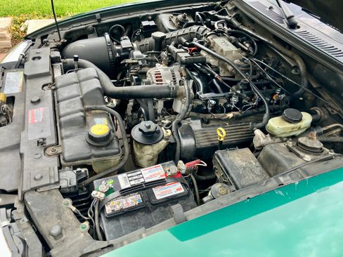 Used 2001 Ford Mustang GT RWD image 22