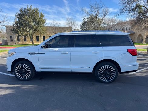 Used 2020 Lincoln Navigator Black Label w/ Cargo Convenience Package image 1