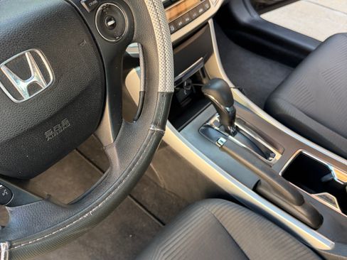 Used 2015 Honda Accord LX image 16