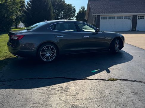 Used 2016 Maserati Quattroporte S Q4 AWD/4WD image 2
