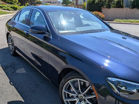 Used 2022 Mercedes-Benz E 350 Sedan image 2