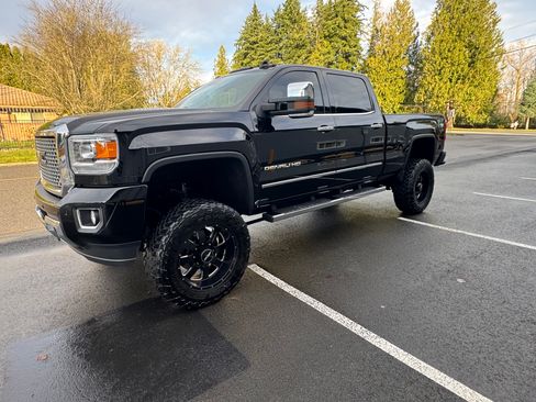 Used 2015 GMC Sierra 2500 Denali w/ Duramax Plus Package AWD/4WD image 1