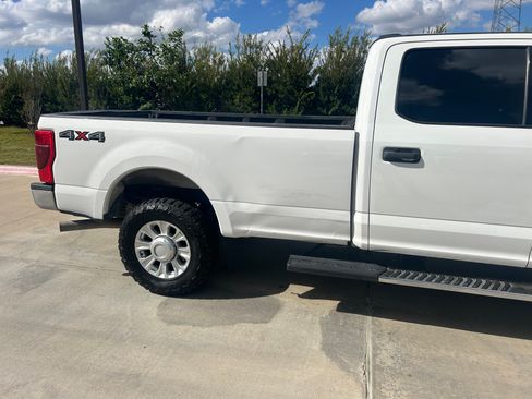 Used 2020 Ford F250 XLT image 4