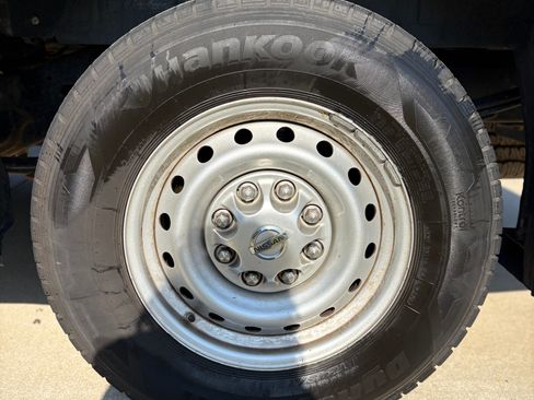 Used 2017 Nissan NV 3500 S w/ Power Package image 14