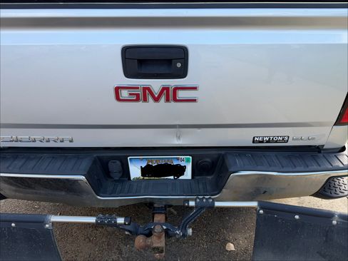 Used 2016 GMC Sierra 1500 SLE w/ SLE Value Package AWD/4WD image 8