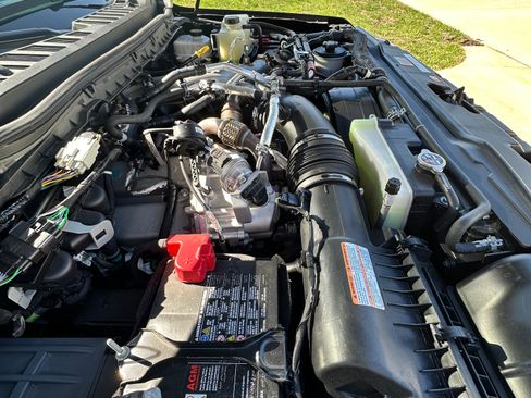 Used 2024 Ford F350 Limited image 18