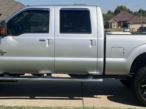 Used 2016 Ford F250 Lariat w/ Lariat Ultimate Package AWD/4WD image 6